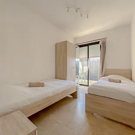 Apartmán Climatisee Deux Terrasse Parking, Raphael