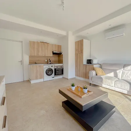 Climatisee Deux Terrasse Parking, Raphael 公寓